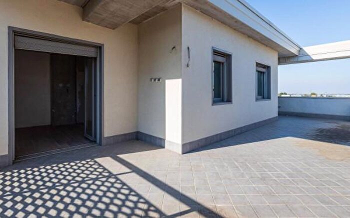 Appartamento con 5 locali in vendita in Vignola