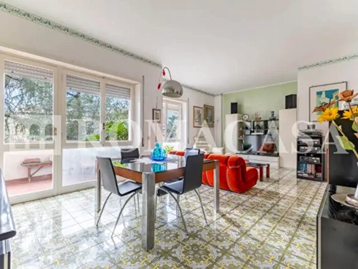 Appartamento quadrilocale in vendita in Via Chiusi, Roma