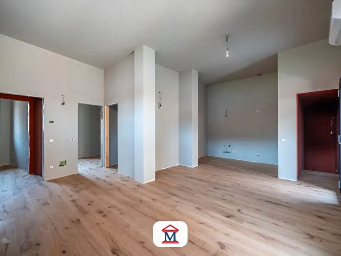Appartamento trilocale in vendita in Via Previtali, Bergamo