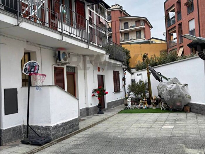 Appartamento monolocale in affitto in Via Bernabò Visconti, Quarto Cagnino, Milano