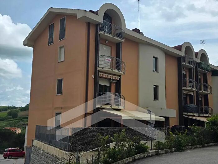 Appartamento trilocale in vendita in Via Sandro Pertini, Ripalimosani