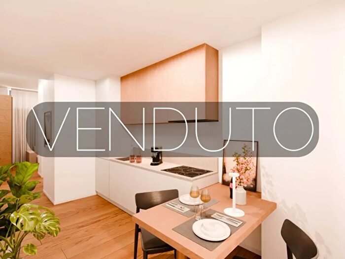 Appartamento bilocale in vendita in Via Creta, Milano