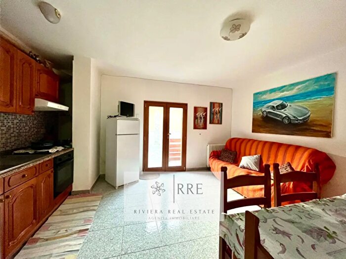 Appartamento bilocale in vendita in Via San Damiano, Andora