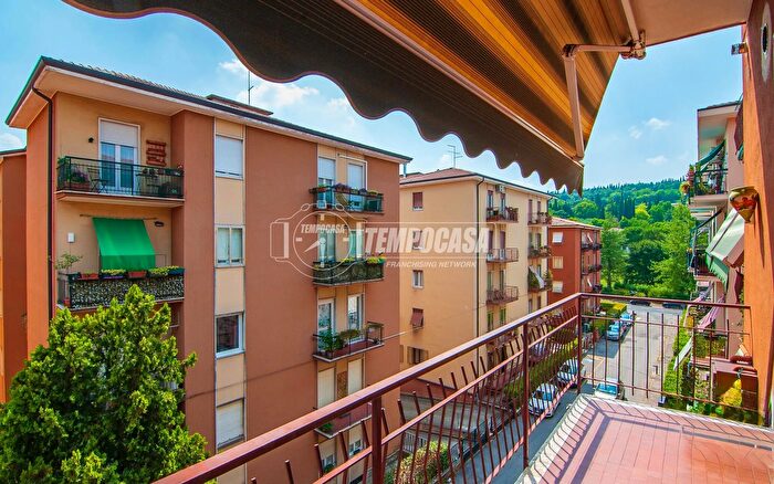 Appartamento trilocale in vendita in Via Valentino Alberti, Verona