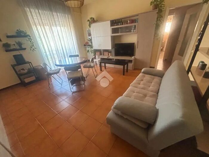 Appartamento quadrilocale in affitto in Via Lombroso, Pavia