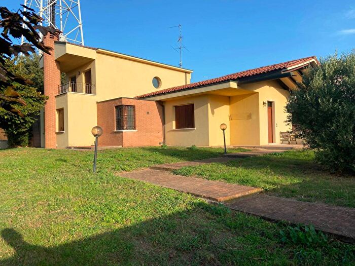 Casa con 5 locali in affitto in Via Fiammetta, Centro, Casalmaggiore