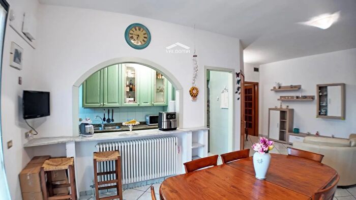 Appartamento con 5 locali in vendita in Via Antonio Sforza, Otranto