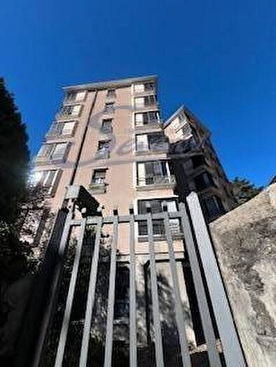 Appartamento quadrilocale in affitto in Via Rezzonico, Valduce Crispi, Como