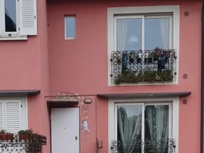 Appartamento trilocale in vendita in Desenzano Del Garda