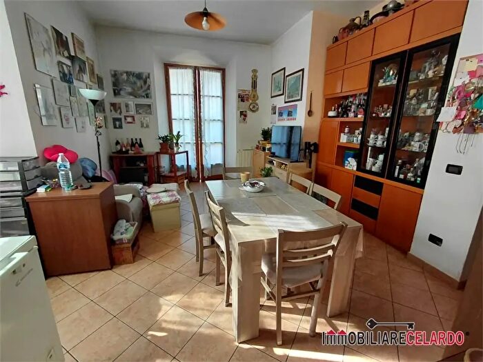 Appartamento trilocale in vendita in Colle Di Val D'Elsa