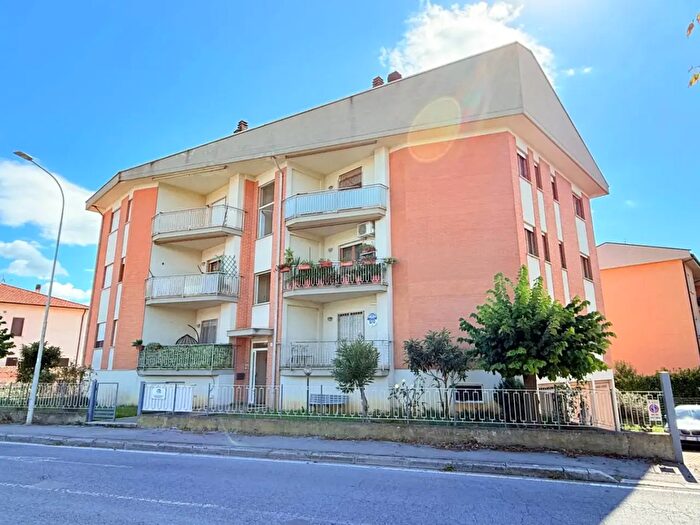 Appartamento con 6 locali in vendita in Via De Juliis, Rieti
