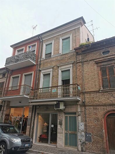 Casa con 10 locali in vendita in Civitanova Marche, Civitanova Marche