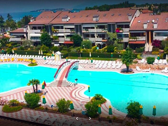 Appartamento bilocale in affitto in via Giulio Cesare, Rivoltella, Desenzano del Garda