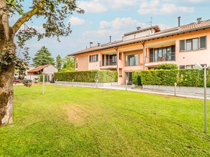 Appartamento quadrilocale in vendita in Via G Garibaldi, Cuggiono