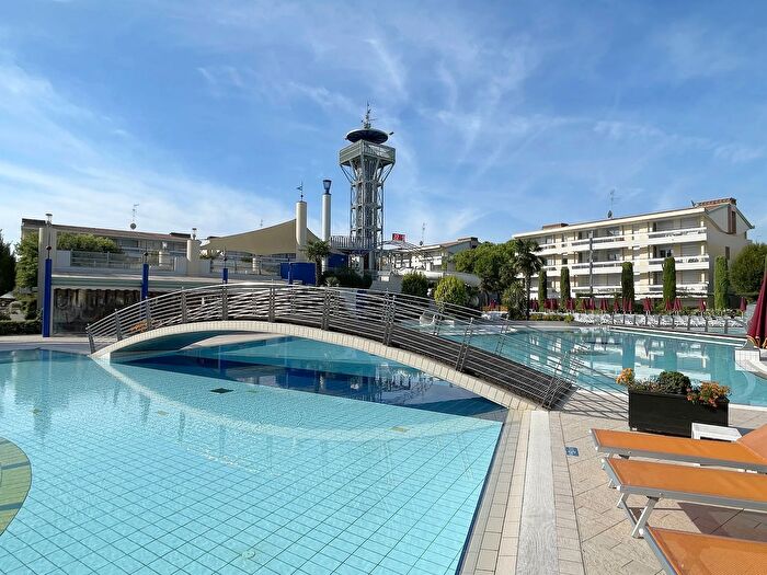 Appartamento trilocale in vendita in Via Alfa, San Michele Al Tagliamento