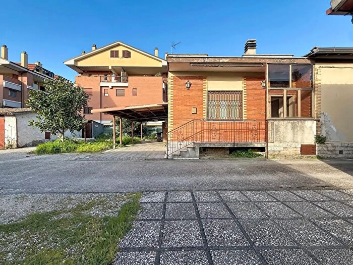 Casa trilocale in vendita in Via Salaria a, Monterotondo