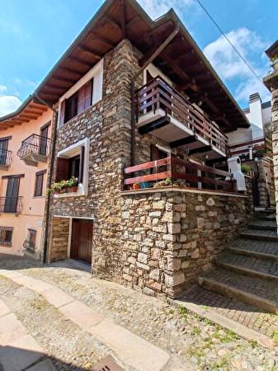 Casa trilocale in vendita in Via Cavalier Giovanni Rossi, Stresa