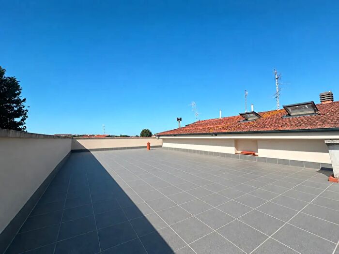 Appartamento con 8 locali in vendita in Via Santx, Viareggio