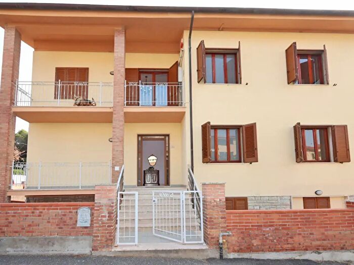 Appartamento con 5 locali in vendita in Ia Angelo Poliziano, Rosignano Marittimo