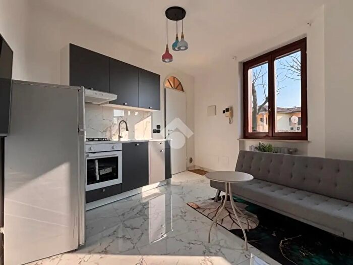 Appartamento trilocale in vendita in Via Roma, Orzinuovi