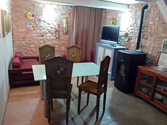Casa bilocale in affitto in Serrapetrona