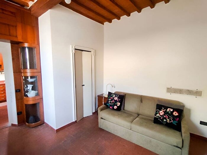 Appartamento bilocale in affitto in Via Mecherini, SantAntonio, Pisa