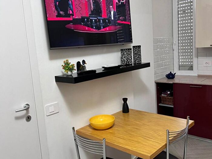 Appartamento monolocale in affitto in Via Angelo Inganni, Inganni, Milano