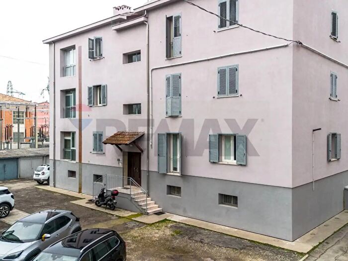 Appartamento quadrilocale in vendita in Strada Benedetta, Parma