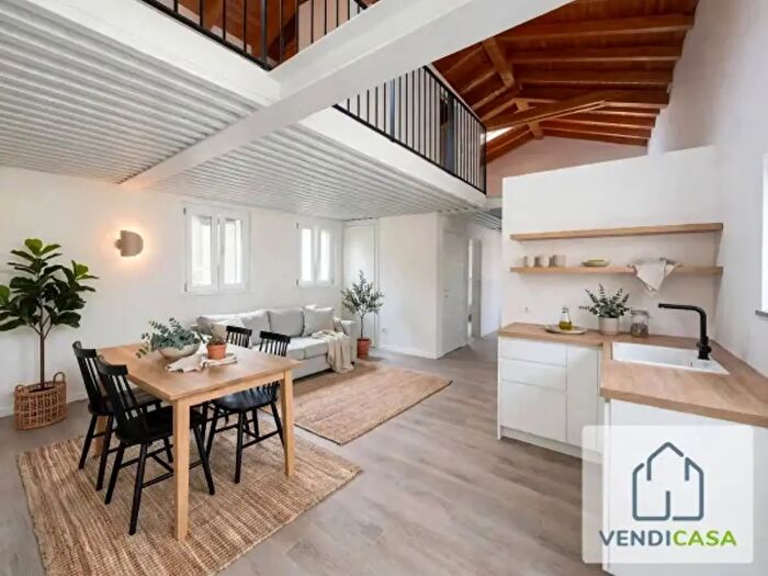 Appartamento trilocale in vendita in Via Emilio Murciano, Galliate