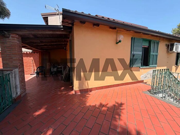 Casa trilocale in vendita in Via San Paolo, Trecastagni