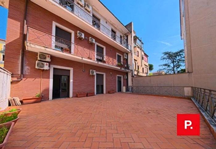 Appartamento con 5 locali in affitto in corso Trieste, Centro Storico Corso Trieste, Caserta