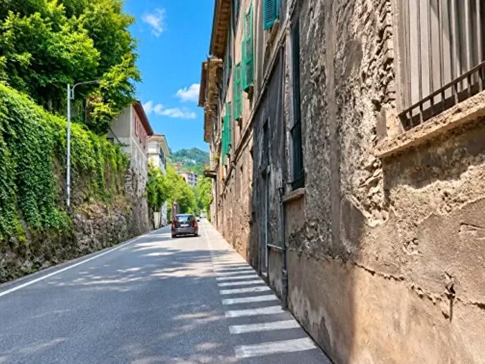Appartamento bilocale in vendita in Via Nino Bixio, Como