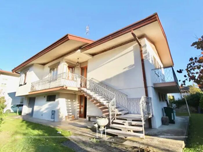 Casa con 6 locali in vendita in Via Giacomo Leopardi, San Dona' Di Piave