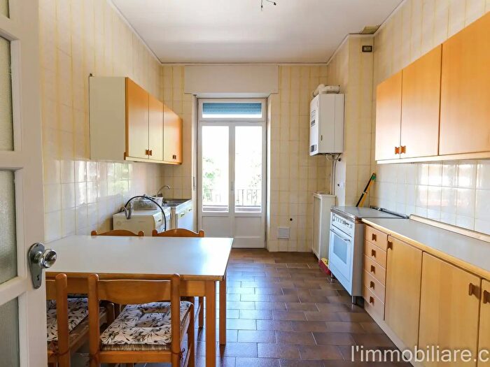 Appartamento quadrilocale in affitto in Via Goffredo Mameli, Verona