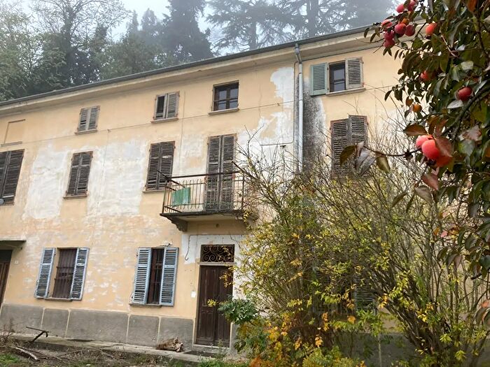 Casa con 7 locali in vendita in Via Raffaldi, Ozzano Monferrato