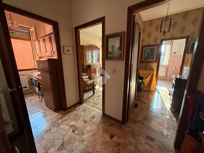 Appartamento trilocale in vendita in Via Cremona, Brescia