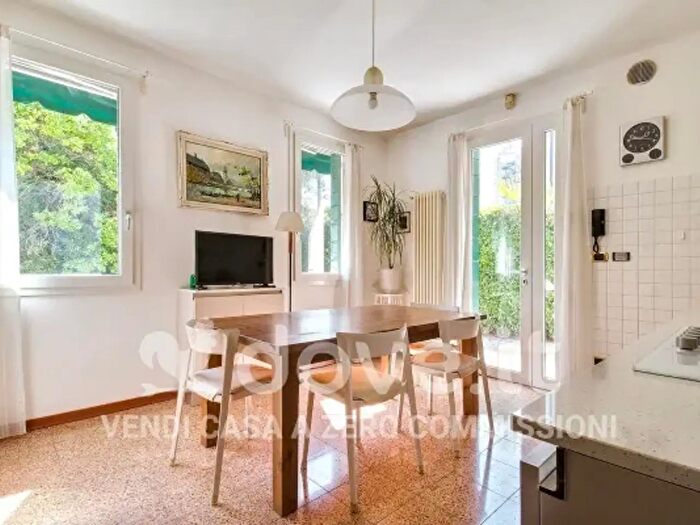 Casa con 6 locali in vendita in Via Silvio Pellico, Abano Terme