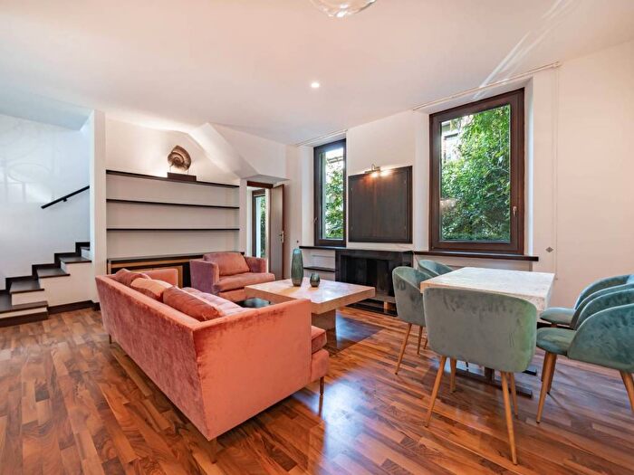 Casa quadrilocale in affitto in Piazza Edoardo Ferravilla, Città Studi, Milano