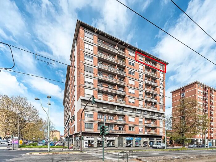 Appartamento quadrilocale in vendita in Corso Giulio Cesare, Torino