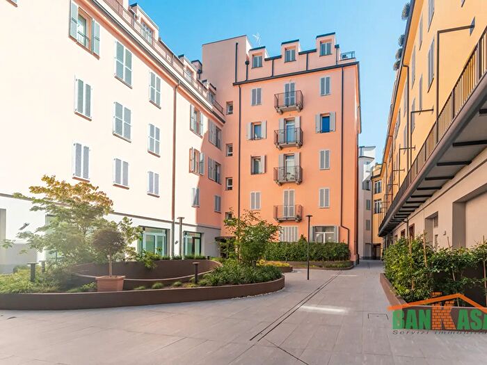 Appartamento bilocale in vendita in Via Errico Petrella, Milano