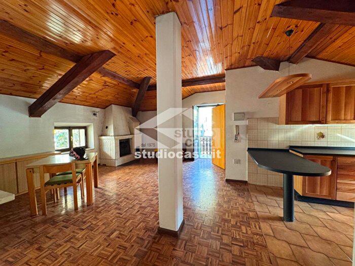 Casa con 8 locali in vendita in Via Brigata Abruzzi, Pieve Tesino