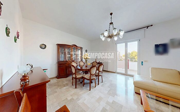 Appartamento quadrilocale in vendita in Via Fratelli Mannarino, Bari