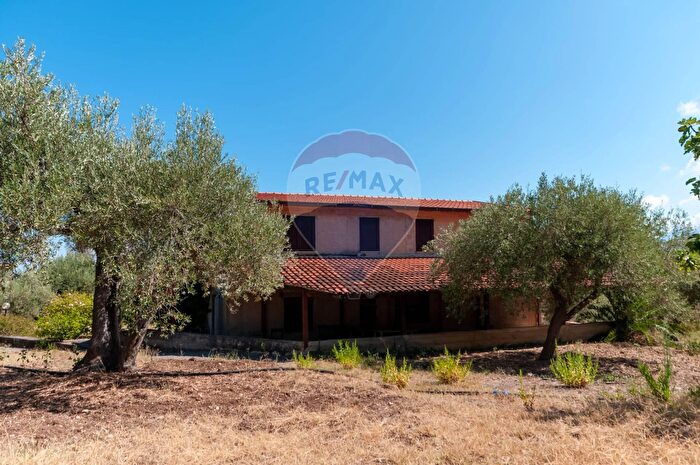 Casa con 8 locali in vendita in Cda San Michele Snc, Altavilla Milicia