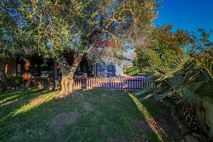 Casa con 5 locali in vendita in Loreo