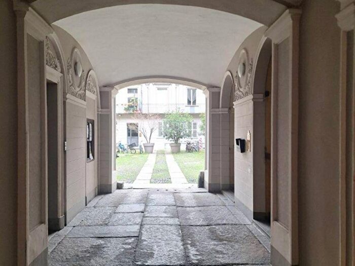 Appartamento bilocale in affitto in Via San Massimo, Via della Rocca, Torino