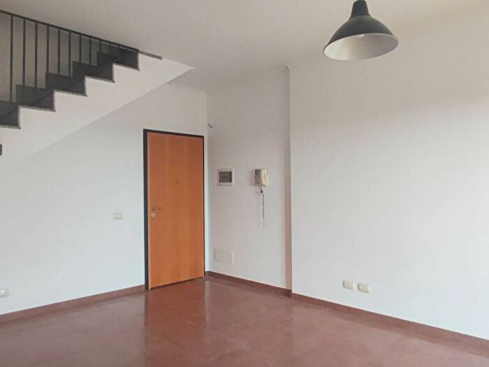 Appartamento trilocale in affitto in Via Senorbì, Ponte Galeria, Roma