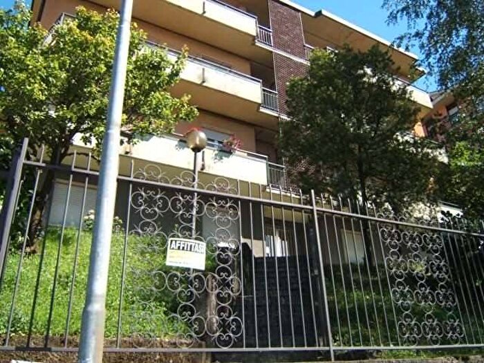 Appartamento con 5 locali in affitto in Como Sole, Como