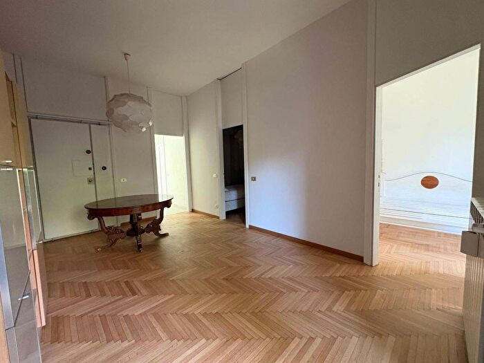 Appartamento trilocale in affitto in Via San Vittore, San Vittore, Milano