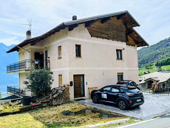 Appartamento quadrilocale in vendita in Fraye, Verrayes