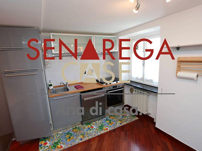 Appartamento bilocale in affitto in Salita Superiore San Rocchino, Castelletto, Genova